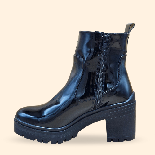 Mayoreo De 6 Pares De Botín Greta en Charol H.Q. Color Negro Estilo - 5235