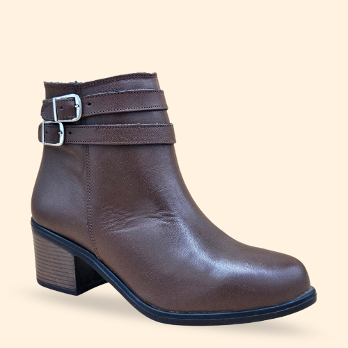 Mayoreo De 6 Pares De Botín Irma en Piel Napoli Color Cogñac Estilo - 2636