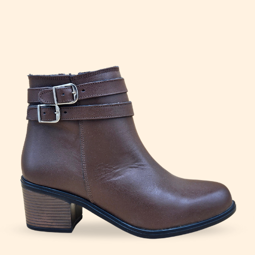 Mayoreo De 6 Pares De Botín Irma en Piel Napoli Color Cogñac Estilo - 2636